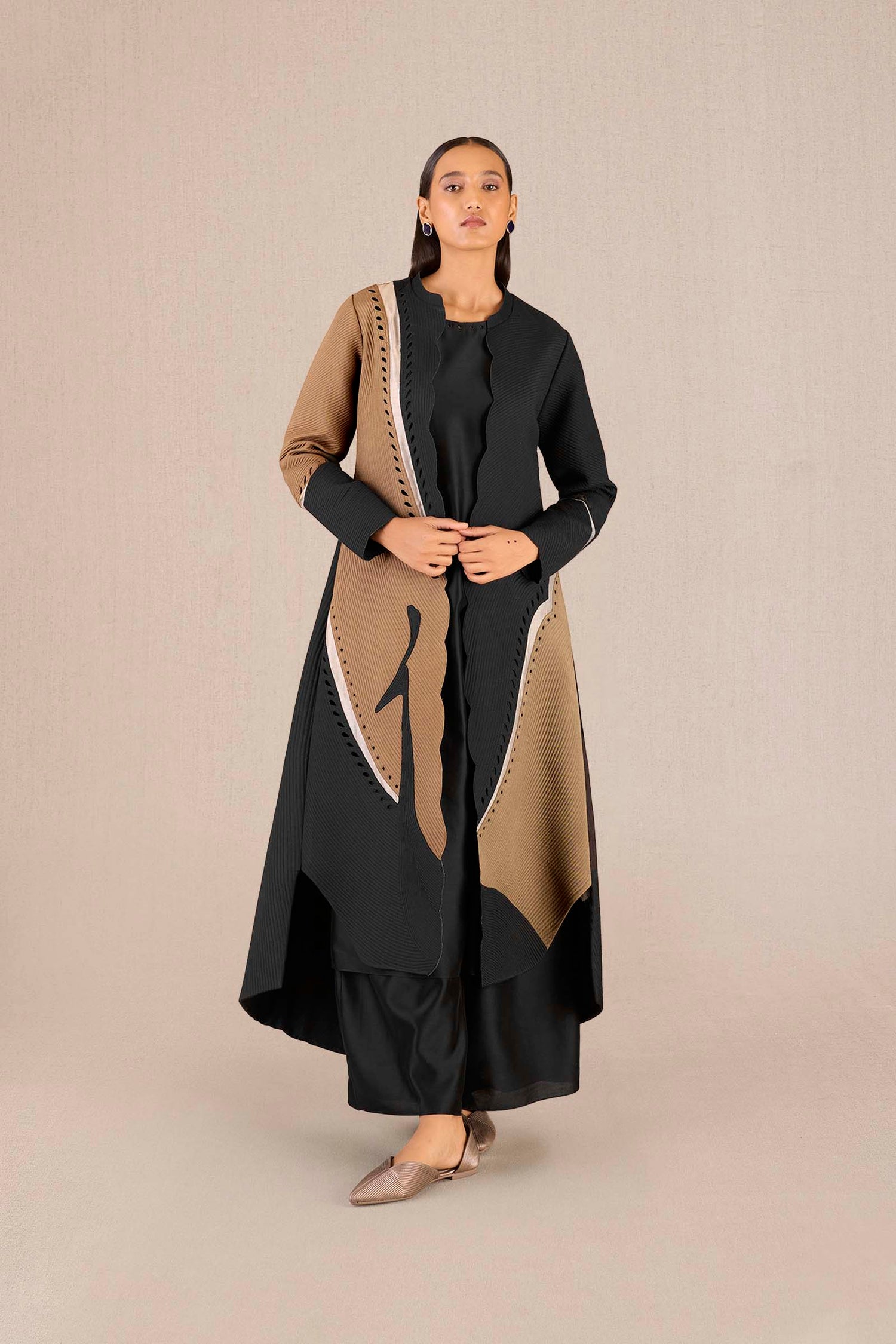 Chanderi Asira Abaya Set – Black