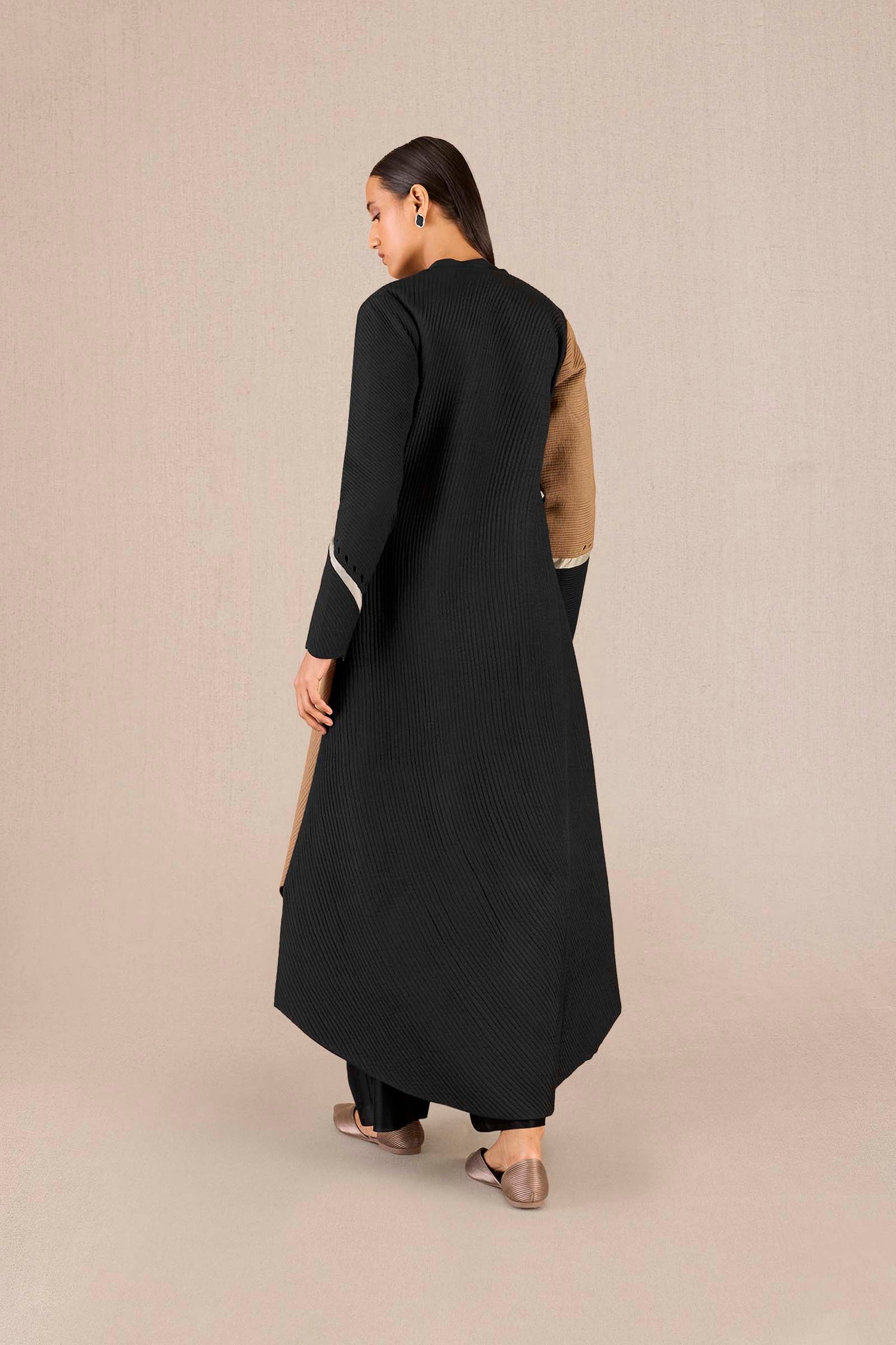 Chanderi Asira Abaya Set – Black