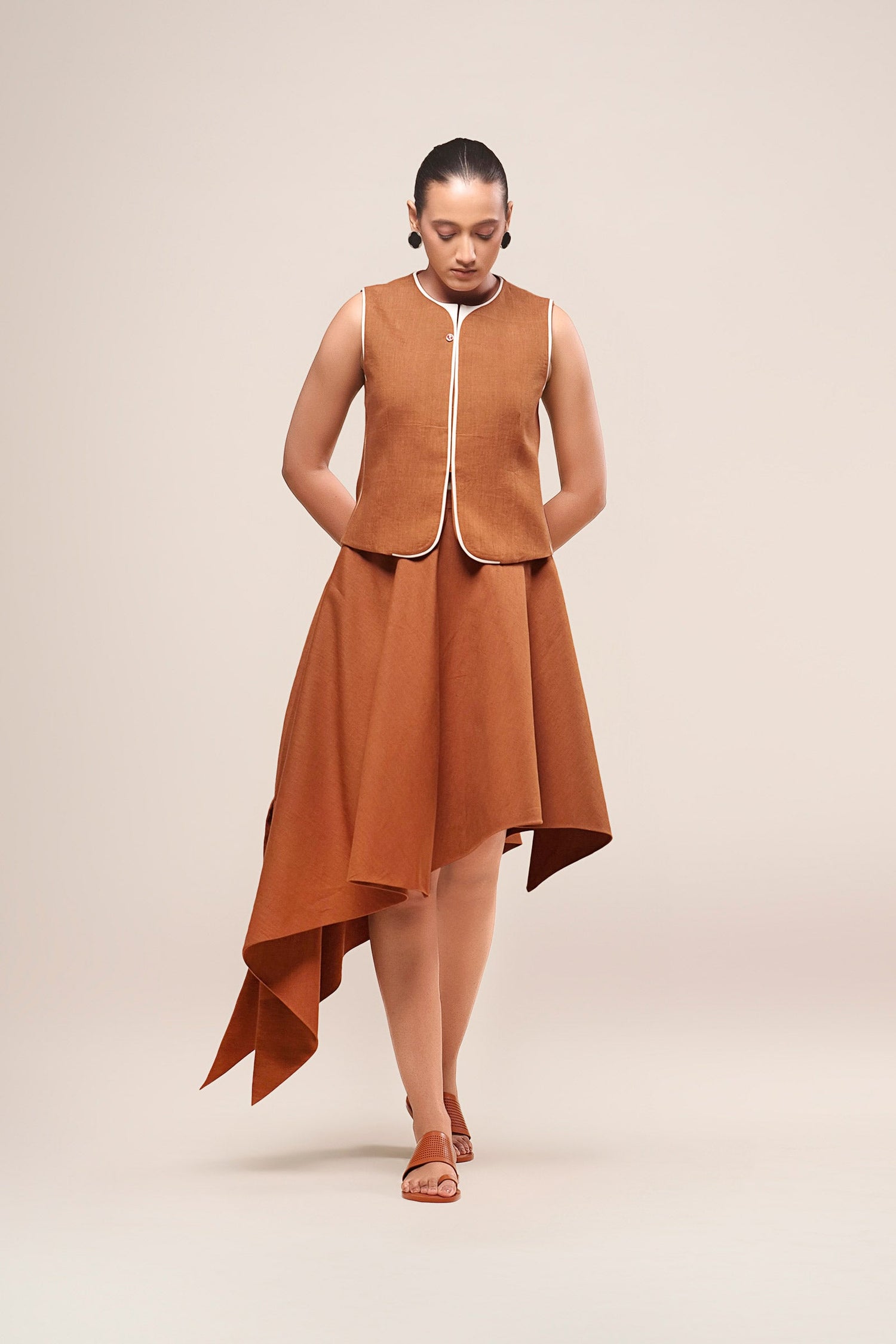  Linen Rumi Waistcoat – Beige