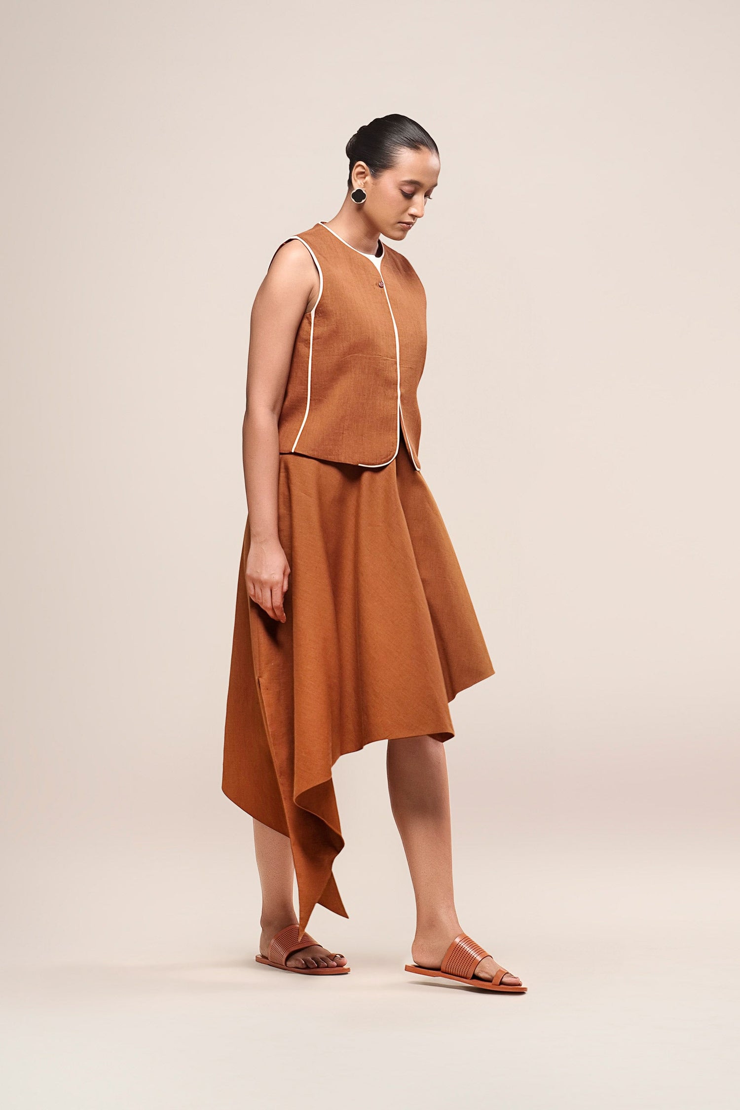  Linen Rumi Waistcoat – Beige