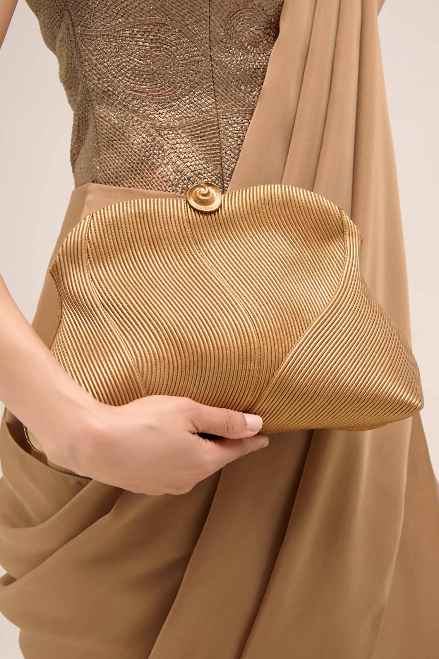  Faux Leather Zoya Clutch – Metallics