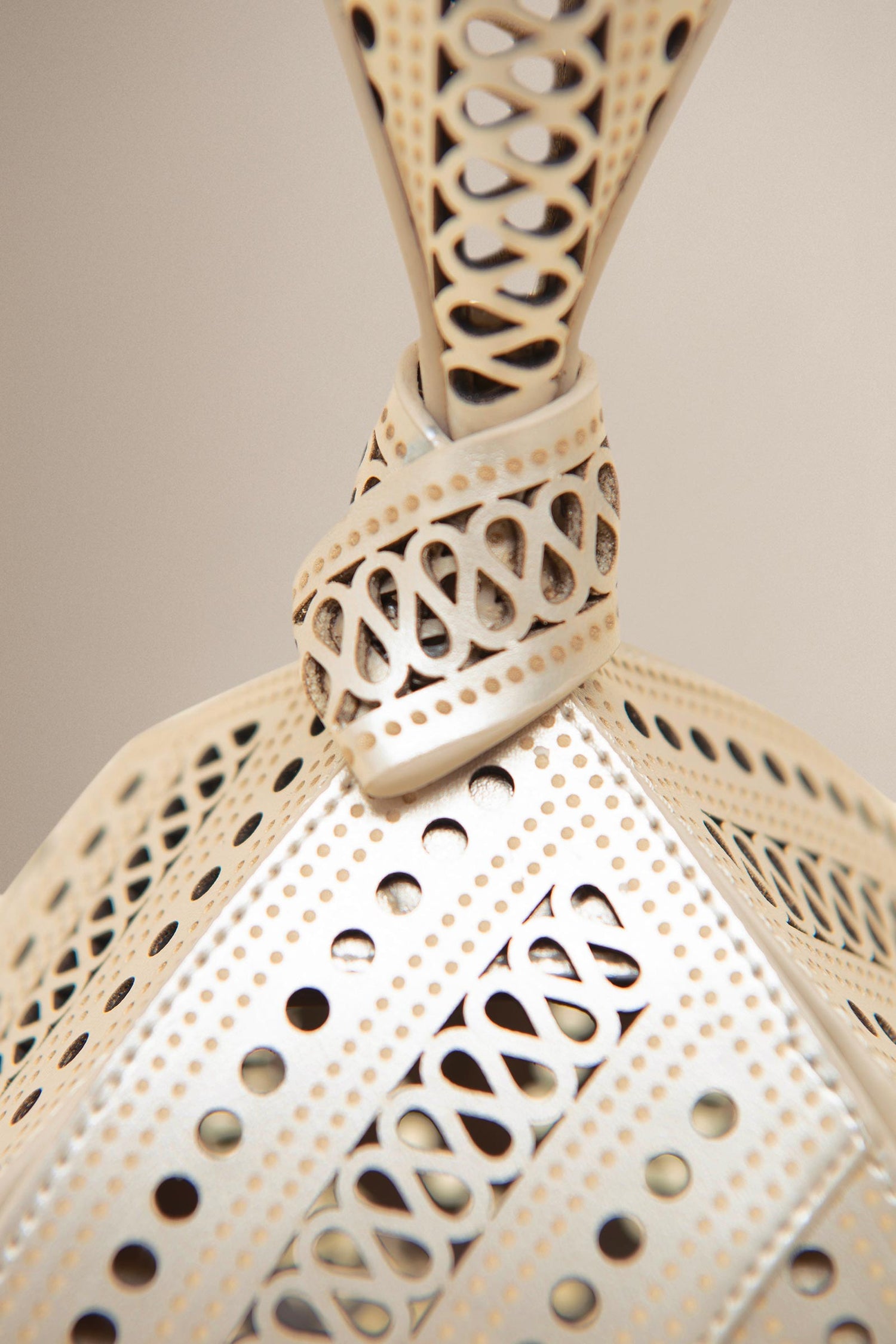  Faux Leather Egret Wristlet – Metallics